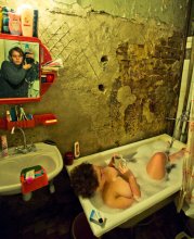 bathroom / ..........