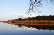 Frühlingsabend auf dem Fluss / ***