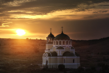 Tempel / ***