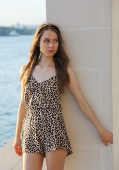 Mary / ***