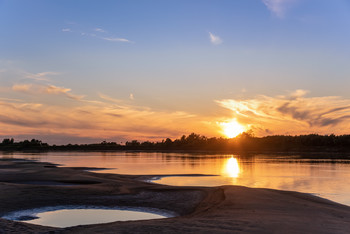 Bei Sonnenuntergang / ***