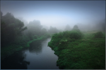 Dunstig / ***