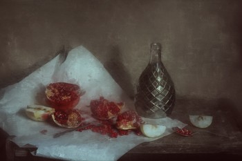 Mit Granatapfel / ***