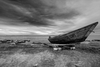 Beach ... / ***