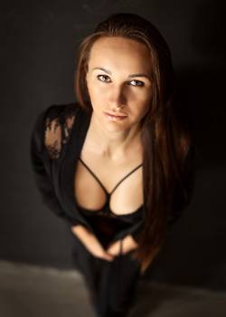 Anastasia / Natural light.
More of my work on Inst: Ivan_ananyin