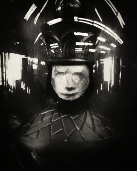 King Of Kings / Emanuel J's Limited Black & White Collection. This is the first mint of this NFT (1/10). Photos by Zero