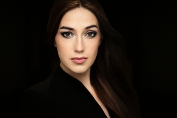 Dasha / Natural light only, this photo was taken in the aisle of a high-rise building in a residential area.
More of my work and short backstages on Inst: Ivan_ananyin
https://www.instagram.com/ivan_ananyin/