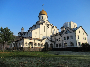 Alexander-Newski-Kirche / ***