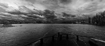 Vor dem Sturm / ***