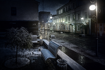 Night Street / ***