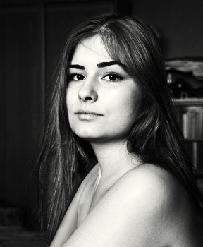 Julia / ***
