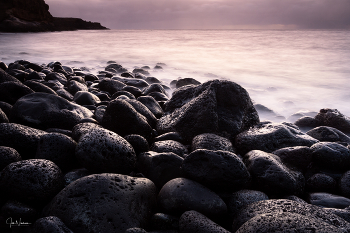 glowing rocks / Costa Del Silencio, Tenerife. First light in the morning