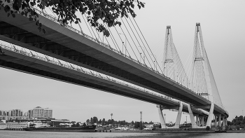 Große Obukhov Brücke / ***
