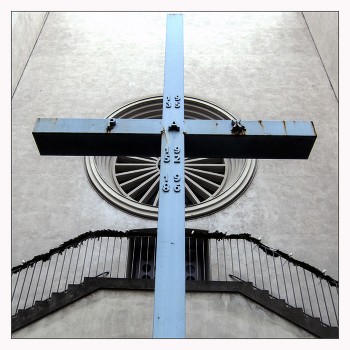 Symmetry. / ***