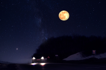 Full Moon / ***