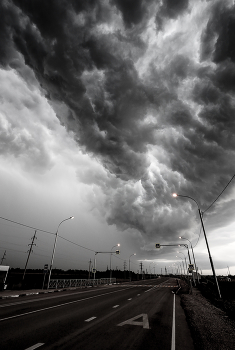 Vor dem Sturm. / ***