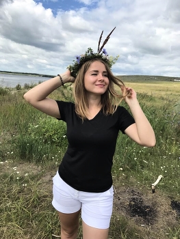  / ***