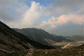 Mountains / ***