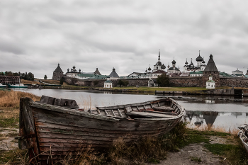 Solovkm / ***