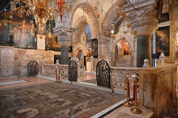Im Tempel des Heiligen Grabes / ***
