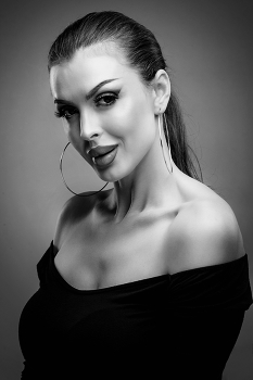 Julia / ***