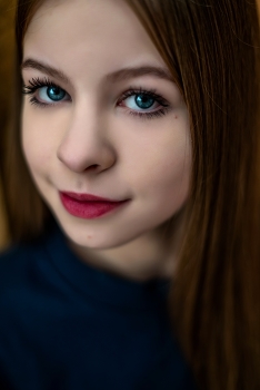  / ***