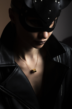 Catwoman / ***