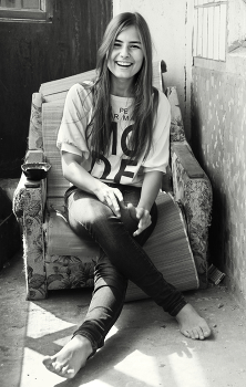 Julia / ***