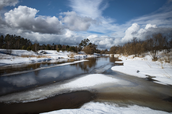 Spring Bank / ***
