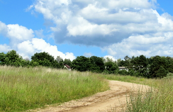 Country Life / ***