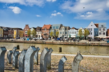 Hafen in der Sonne / Der Husumer Hafen im Frühling
