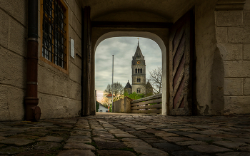 Tor zur Stadt / ***