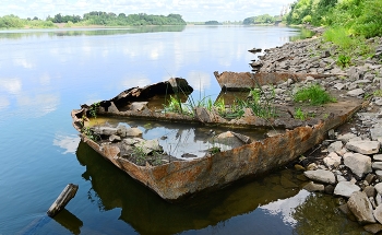 Flussufer / ***