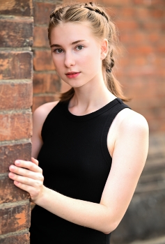 Julia / ***