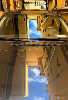  / ***