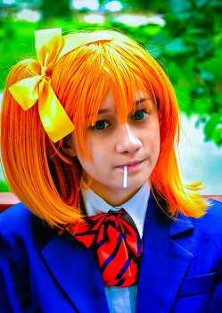  / ***