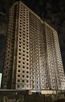 Construction / ***