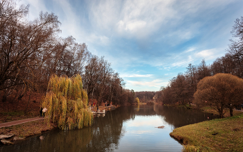 Im Herbst des Parks ... / ***