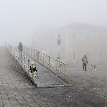 Nebel zerstreut / Venice