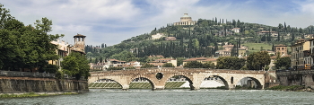 Ponte Pietra / ***