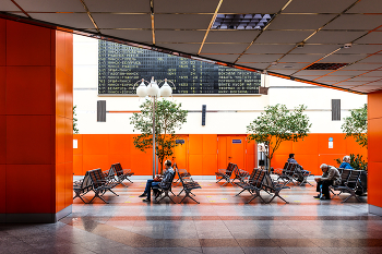 Orange / ***