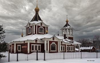 Tempel / ***