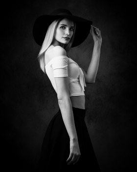 Helena / ***