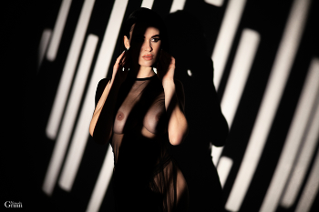 Lights / ***