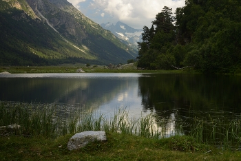 Black Lake / ***