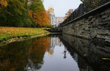 Sonnenaufgang über dem Fluss / ***