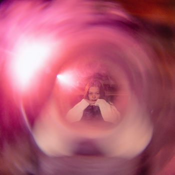  / ***