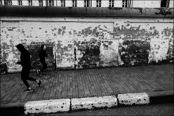 Stadt der Kontraste / ***