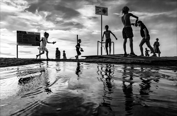 Beach. / ***