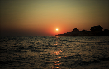 Das Schwarze Meer Sonnenuntergang / ***